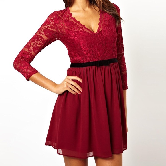 ASOS V-Neck Lace Scallop Skater Dress Never Worn holiday season - Picture 1 of 7